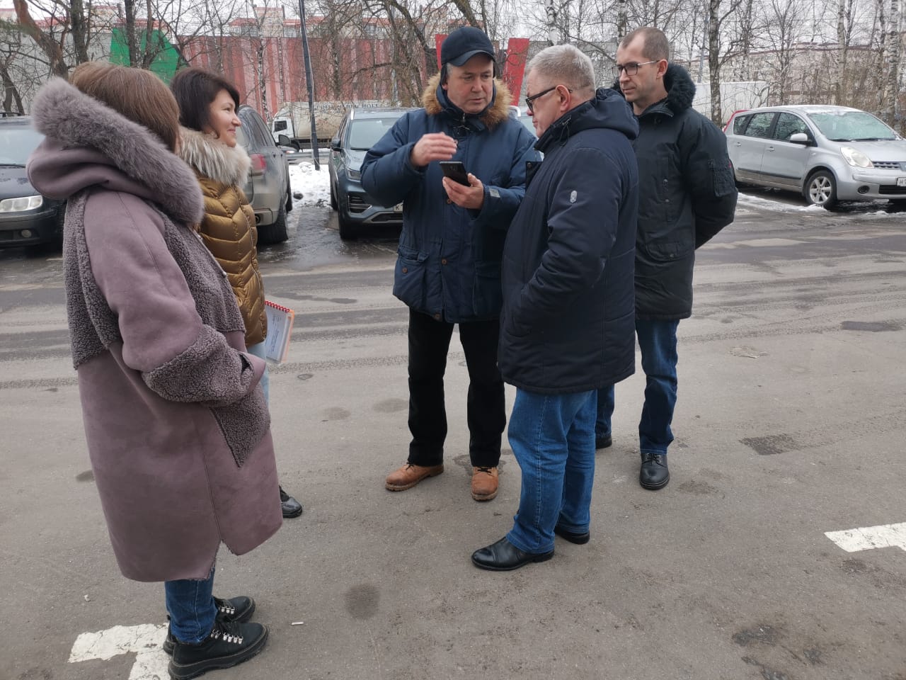 Руководитель фракции КПРФ в Мособлдуме Александр Наумов осмотрел участки строительства дублера МКАД в Видном