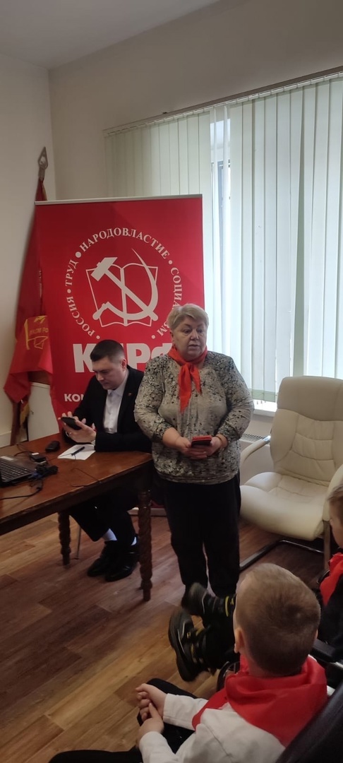 Пионер для всех пример!