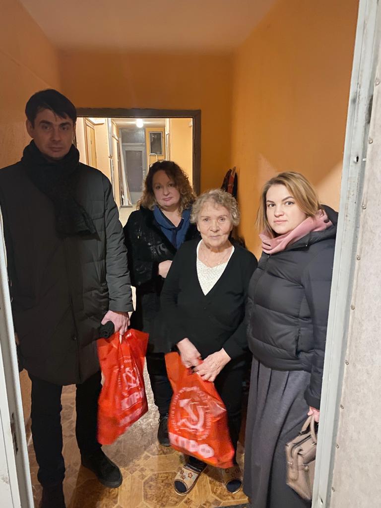 Акция #СВОИХНЕБРОСАЕМ продолжается!