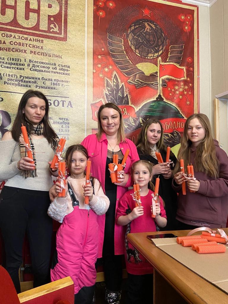 «Мир начинается с Мамы»