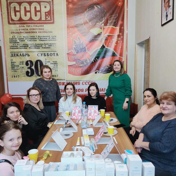 «Мир начинается с Мамы»