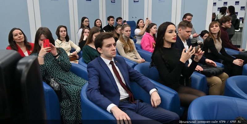 «Коммунисты всегда обеспечивали безопасность страны»