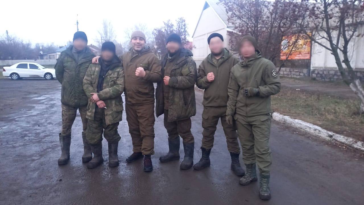 Комсомол - фронту