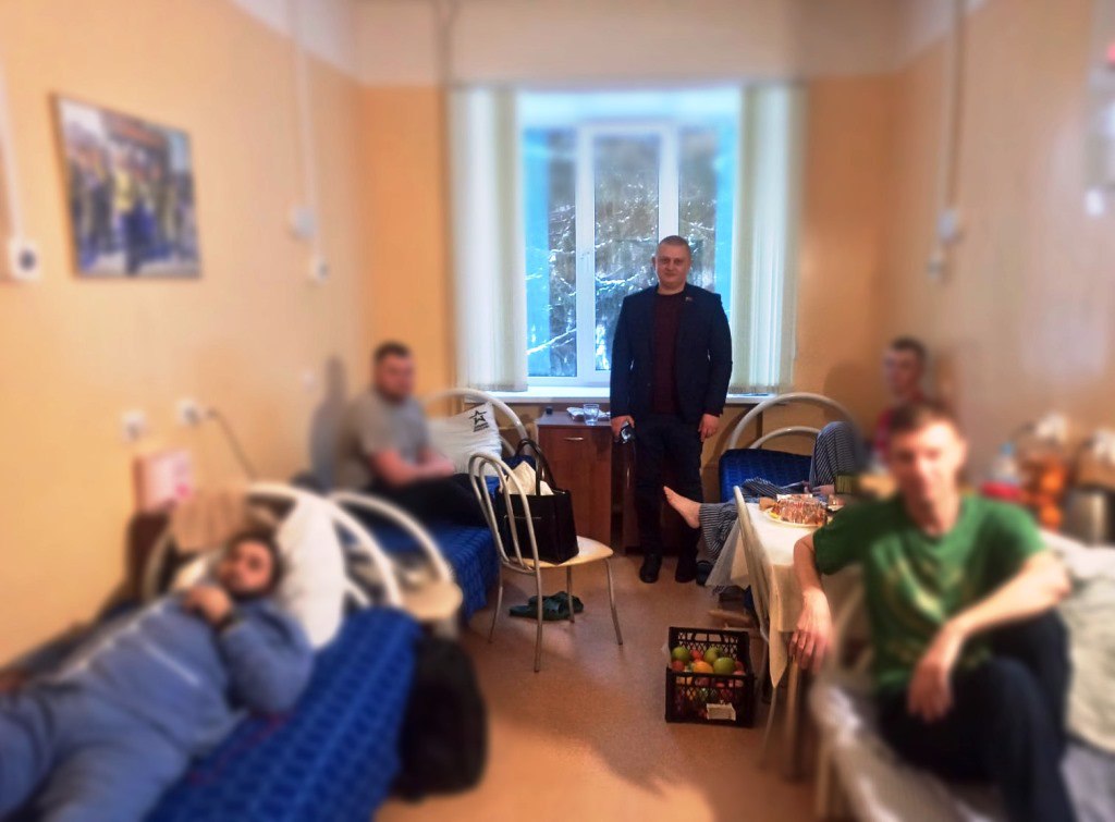 Депутаты фракции КПРФ наукограда Фрязино, посетили бойцов СВО в госпиталях