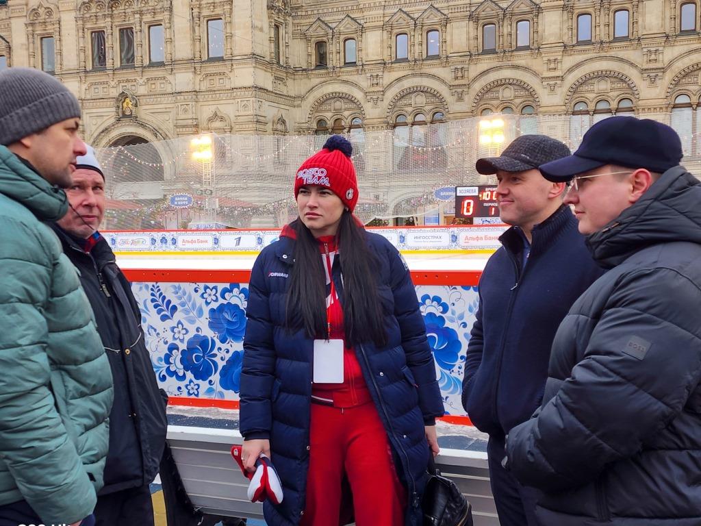 Депутат Мособлдумы Марк Черемисов посетил финал турнира по русскому хоккею на Красной площади