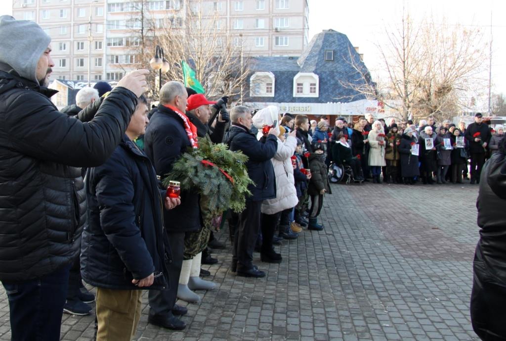 Коммунисты Серпухова приняли участие в мероприятии, посвященном 34-й годовщине вывода советских войск из Афганистана