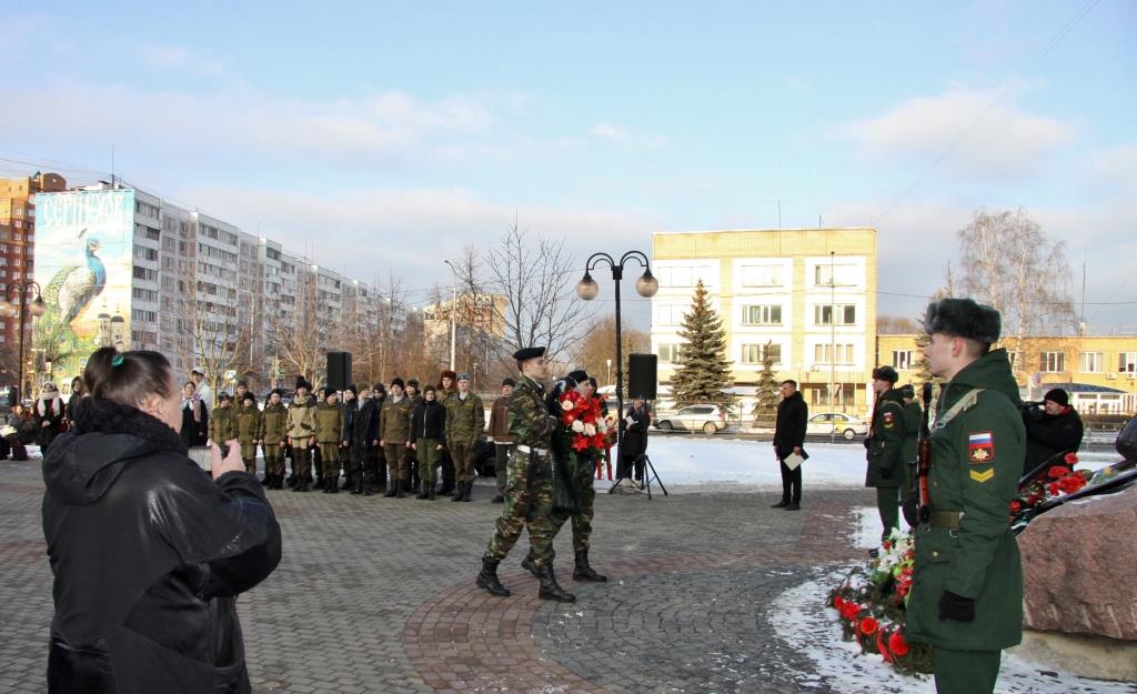 Коммунисты Серпухова приняли участие в мероприятии, посвященном 34-й годовщине вывода советских войск из Афганистана