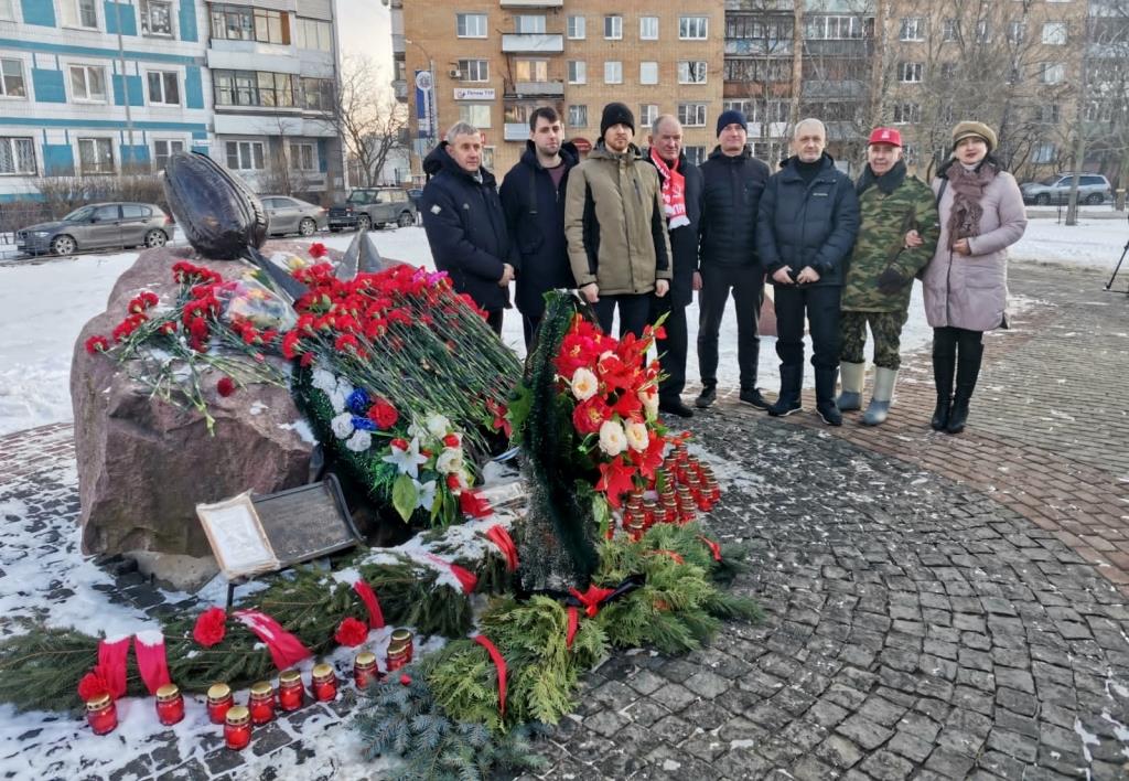 Коммунисты Серпухова приняли участие в мероприятии, посвященном 34-й годовщине вывода советских войск из Афганистана
