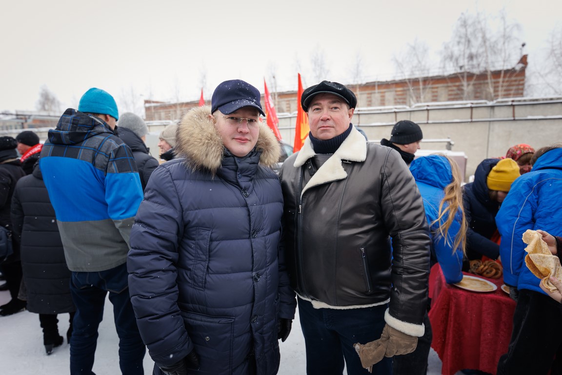 Сохраняя русские традиции Балашихинский ГК КПРФ принял участие в отправке 105-го гумконвоя на Донбасс