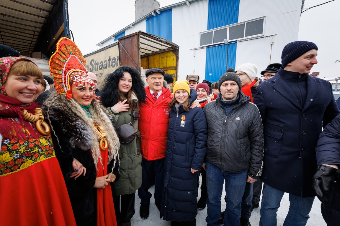 Сохраняя русские традиции Балашихинский ГК КПРФ принял участие в отправке 105-го гумконвоя на Донбасс