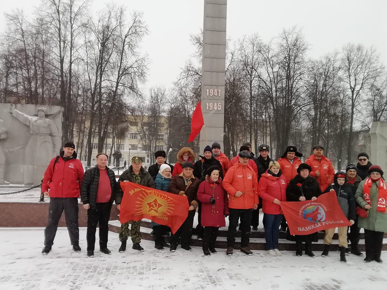 Автопробег в поддержку Российской Армии