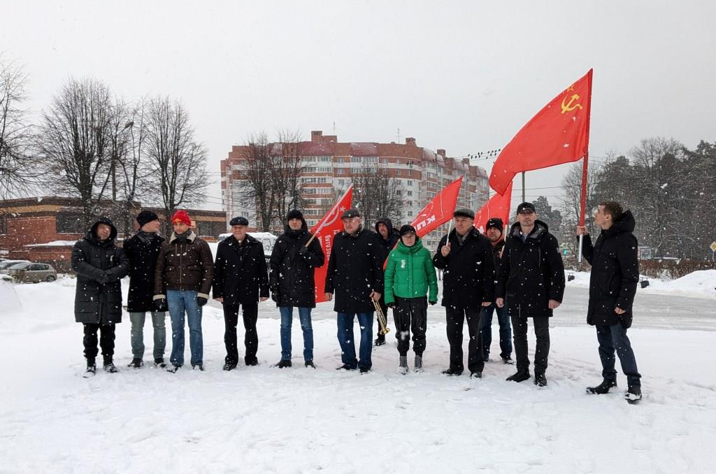 Автопробег Пушкинского ГК КПРФ к Дню Защитника Отечества