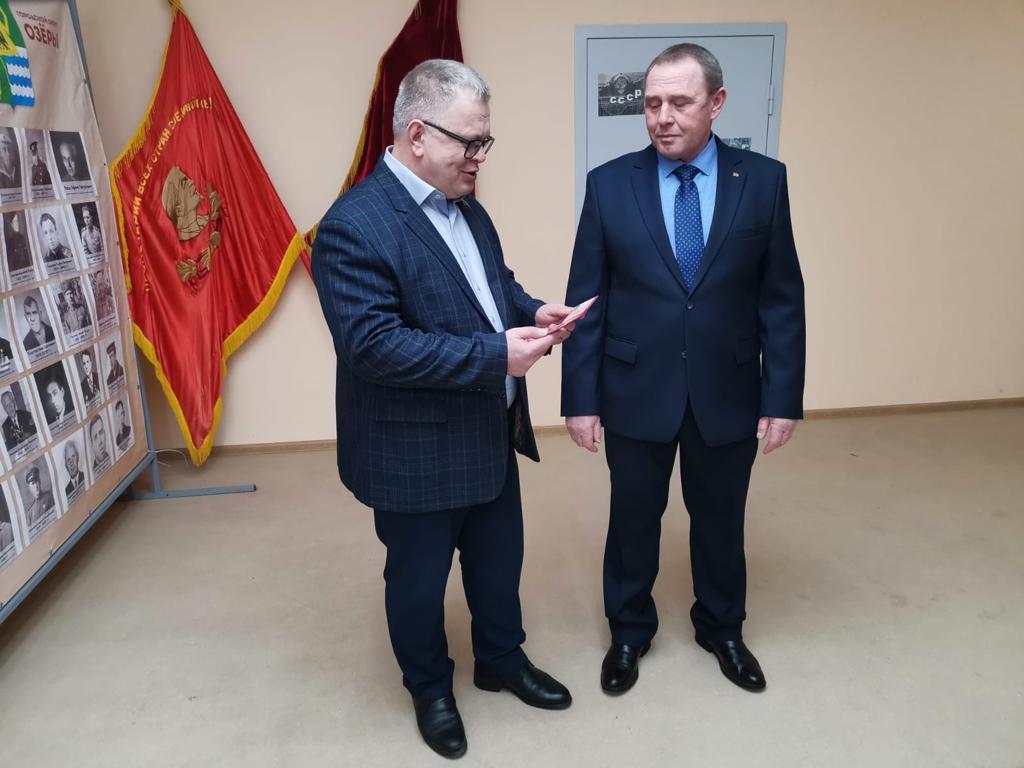 Руководитель фракции КПРФ в Московской областной Думе Александр Наумов встретился с озёрскими коммунистами