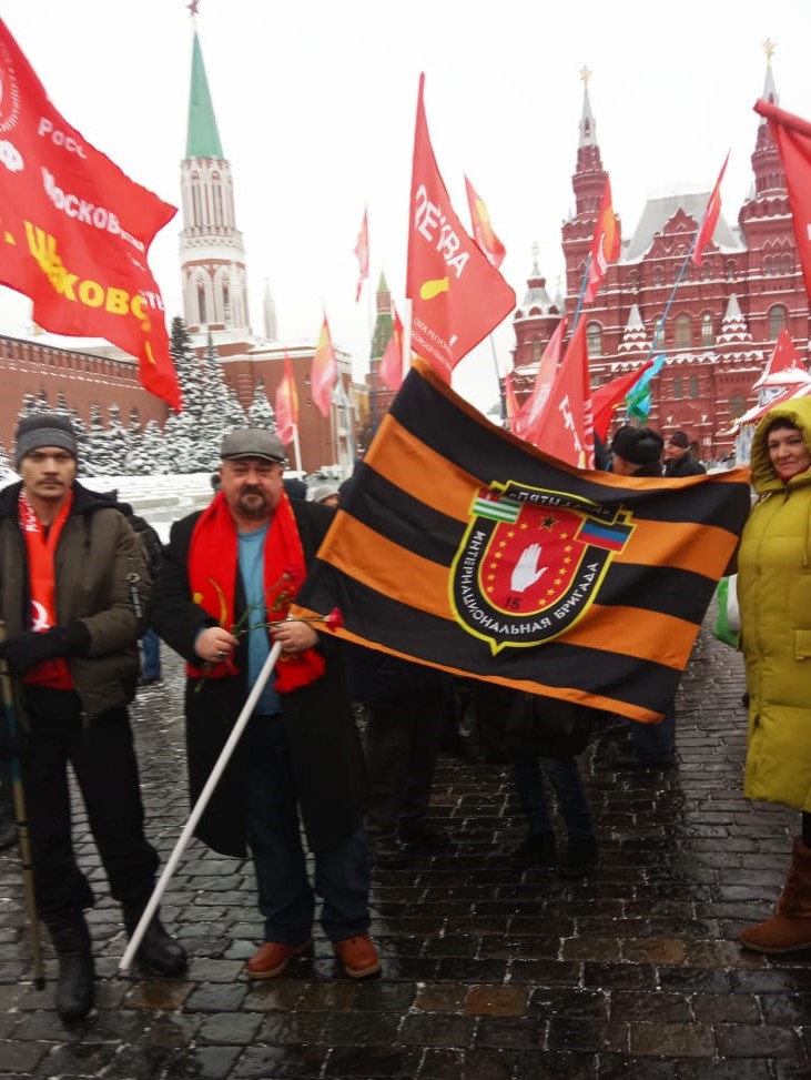 Шаховские коммунисты приняли участие в возложении цветов к могиле И.В. Сталина