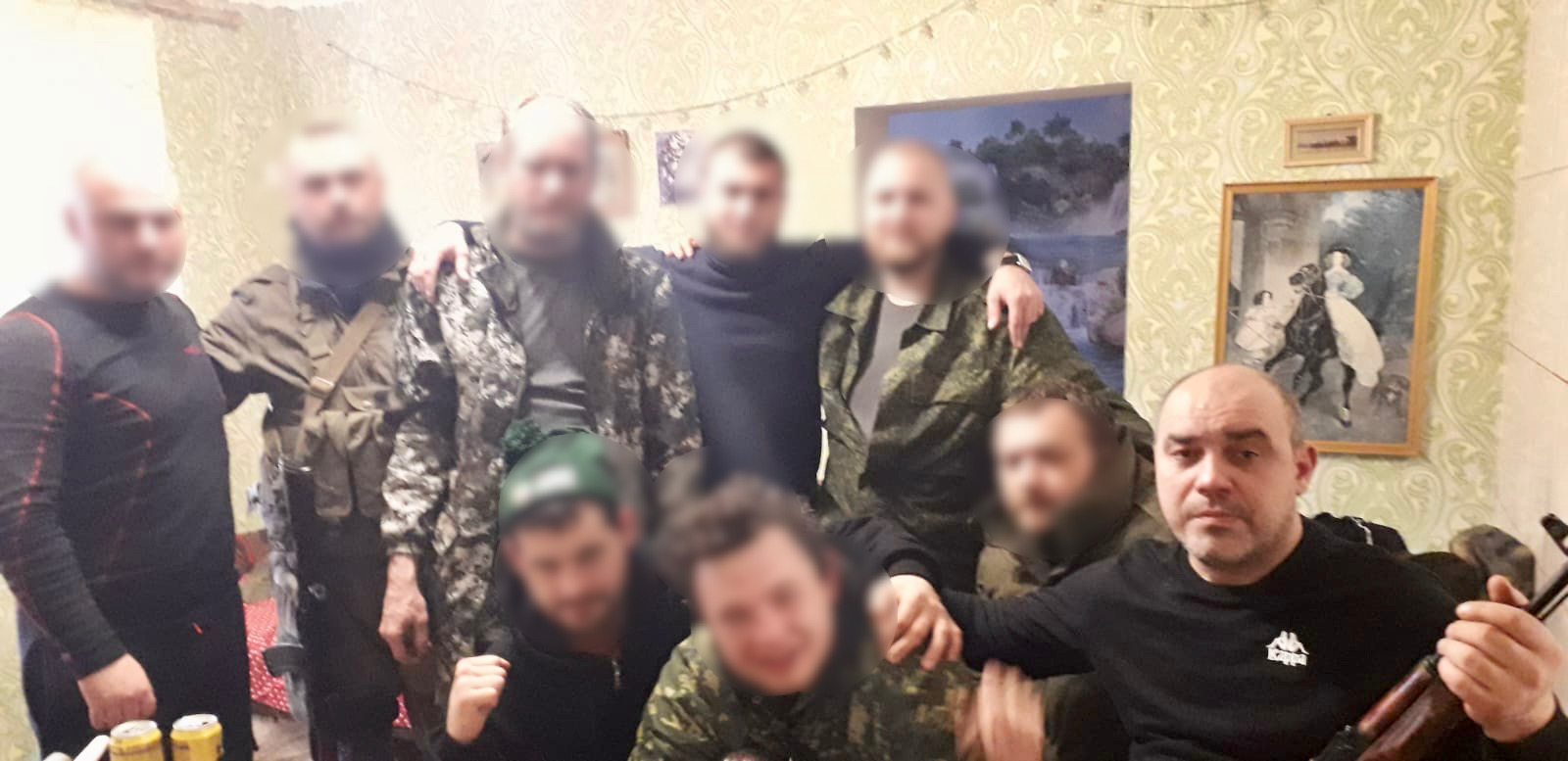 СВОих не бросаем