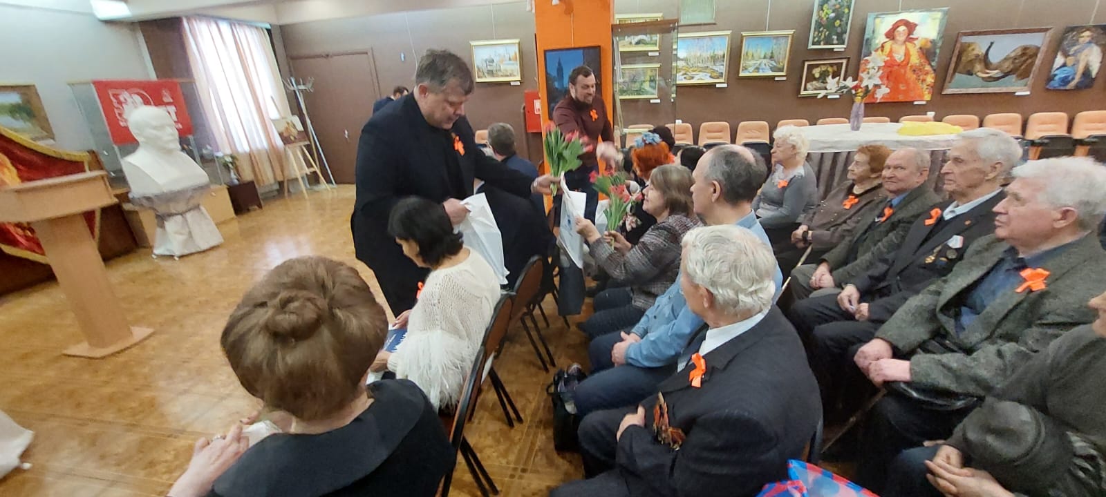 Олег Емельянов: Раменские коммунисты делу Ленина верны!
