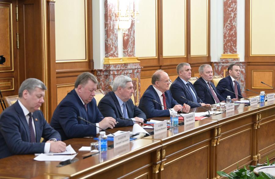 Депутаты КПРФ во главе с Г.А. Зюгановым встретились с Председателем Правительства РФ М.В. Мишустиным