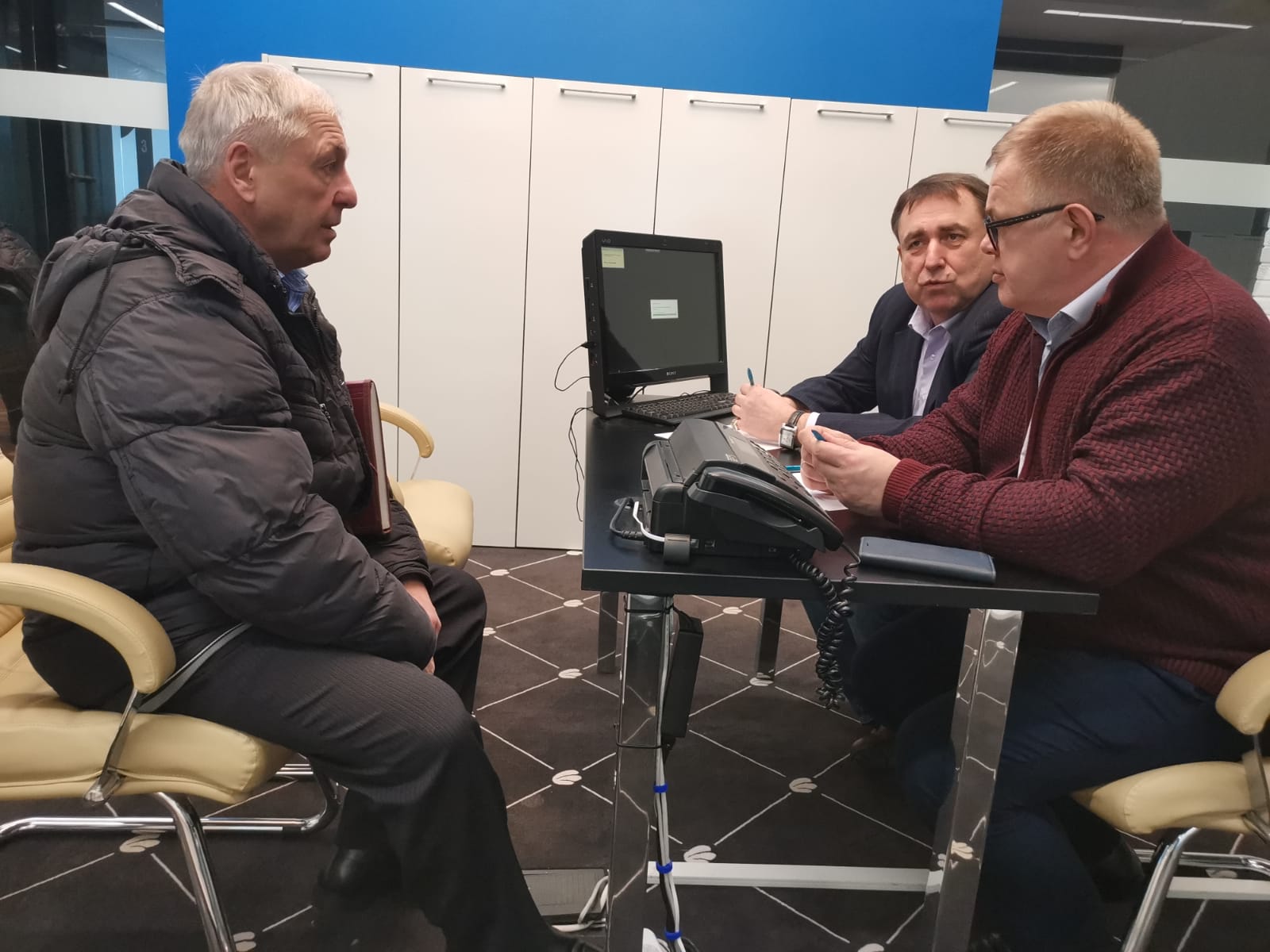 Руководитель фракции КПРФ в Московской областной Думе Александр Наумов провел приём граждан в Ступино