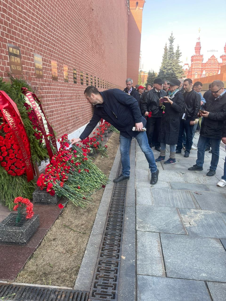 Клинские коммунисты приняли участие в мероприятии, ко Дню космонавтики