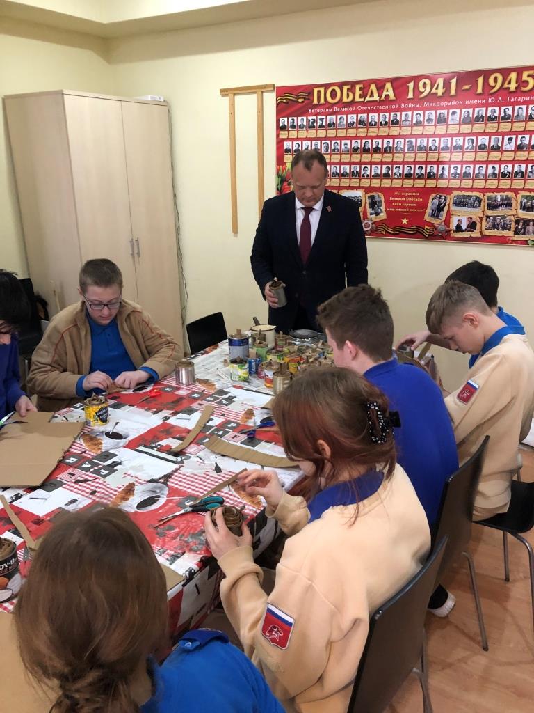 В Балашихе прошла акция «Светоч для героя»