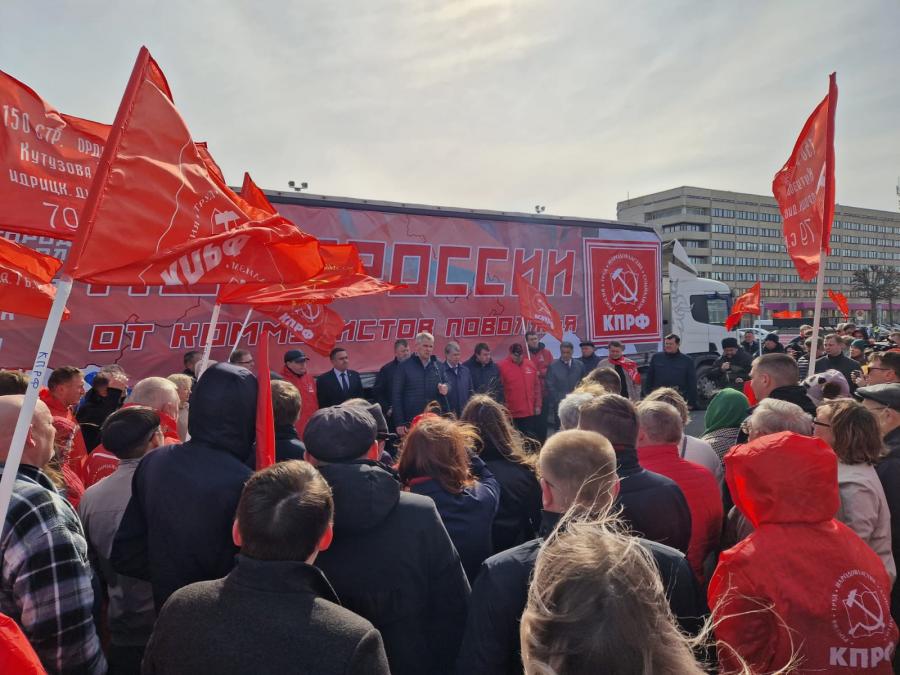 Продолжается рабочая встреча В.И. Кашина в Ульяновске