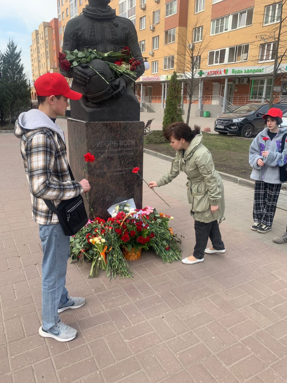 Жуковские комсомольцы отметили День космонавтики