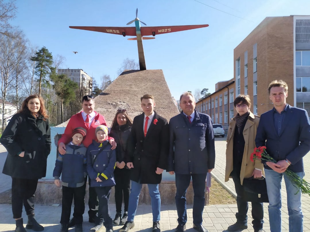 Памятные мероприятия в честь дня космонавтики прошли в Звёздном городке и микрорайоне Чкаловский