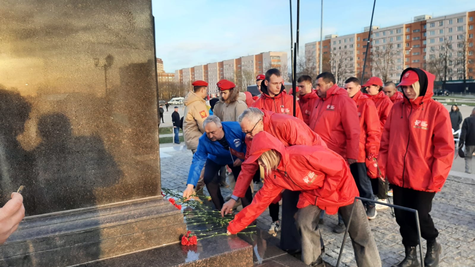 В Можайске развернули копию Знамени Победы площадью 200 квадратных метров