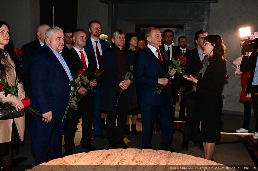 Г.А. Зюганов: Смелее в борьбе за справедливость, дружбу трудового народа и социализм