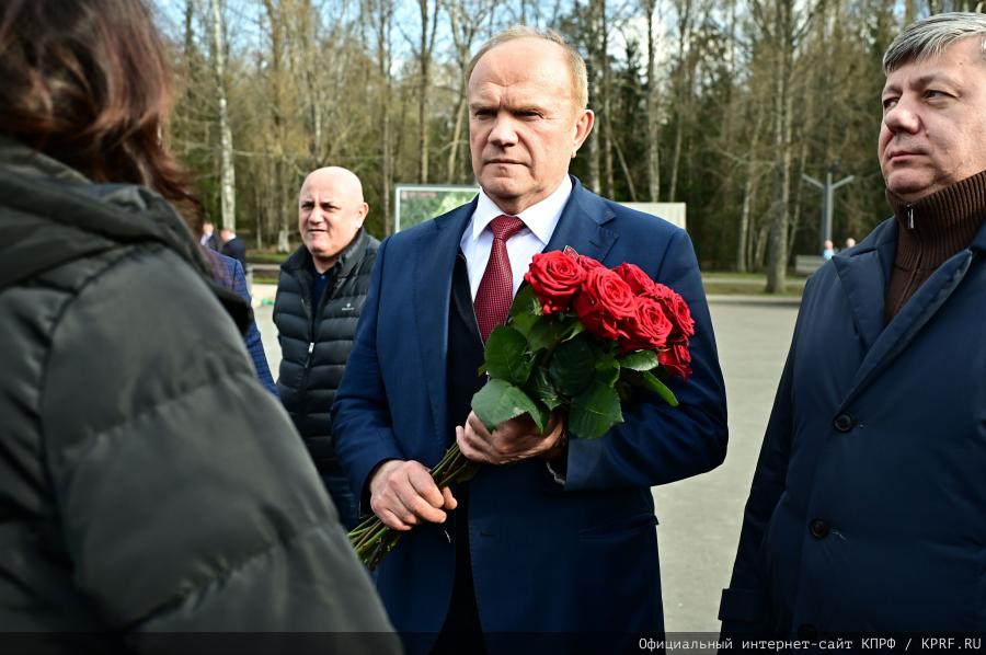 Г.А. Зюганов: Смелее в борьбе за справедливость, дружбу трудового народа и социализм