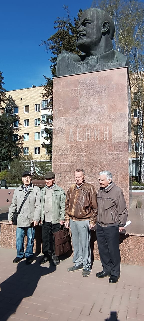 Возложение цветов в Химках