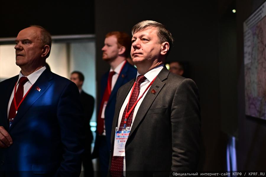 Оградить человечество от фашизма!