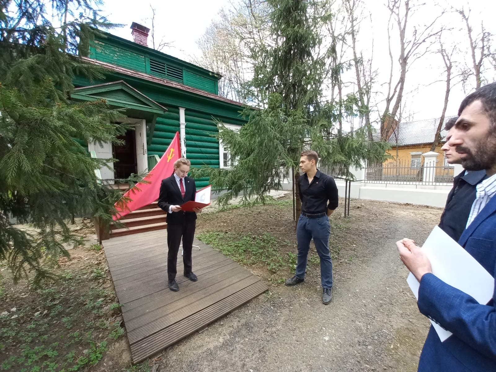 В Королёве отметили день рождения Ленина субботником