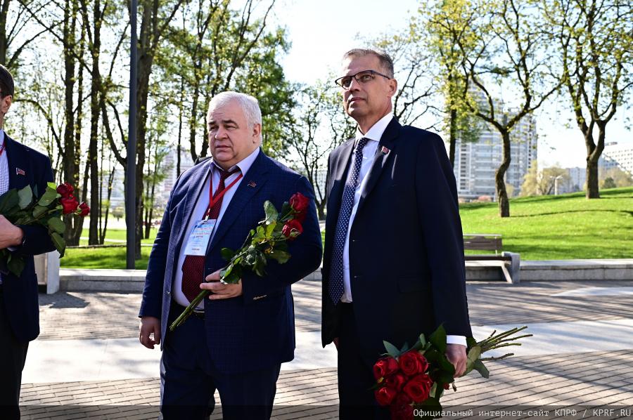 Не дадим взорвать мир!