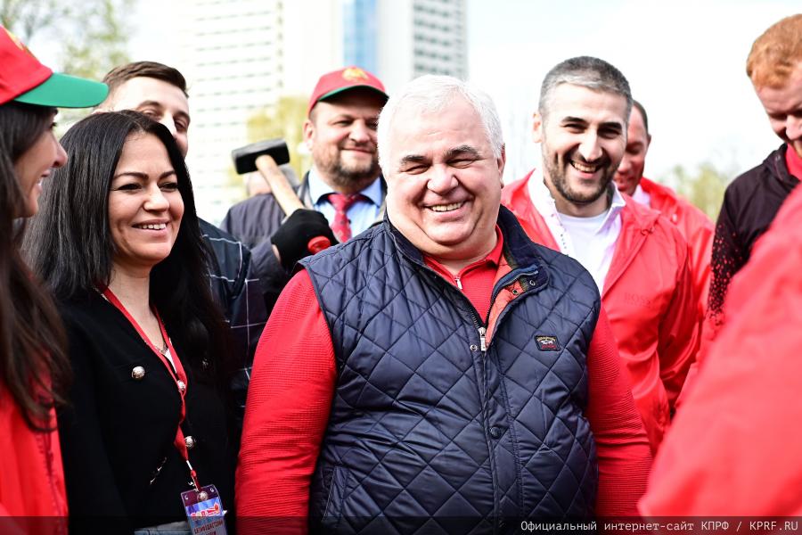 Не дадим взорвать мир!