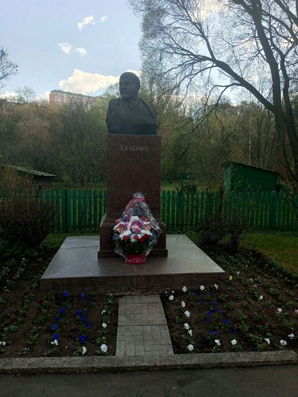 Подольские коммунисты почтили память В.И. Ленина