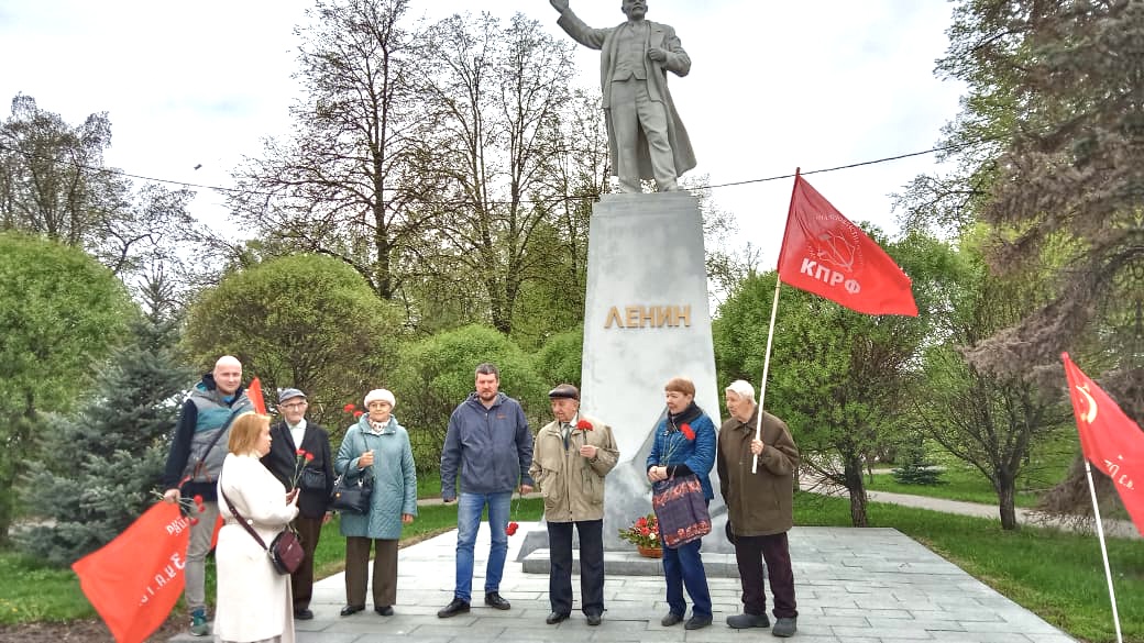 Королёвские коммунисты встретили 1 мая торжественными мероприятиями