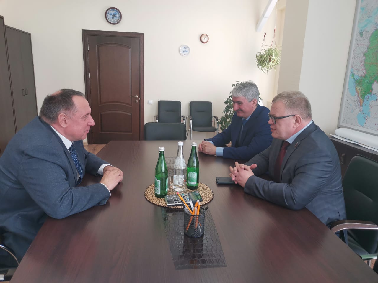 Руководитель фракции КПРФ Александр Наумов: «Уникальные геологические фонды Апрелевского кернохранилища сравнимы с фондами Российской государственной библиотеки»
