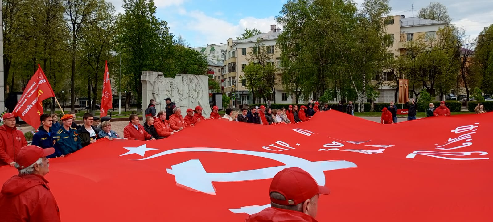 Коммунисты Подольского городского отделения КПРФ встретили участников автопробега «Наша Великая Родина»