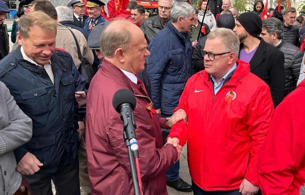 В Москве прошло возложение цветов к Могиле Неизвестного солдата и памятнику Маршалу Г.К. Жукову