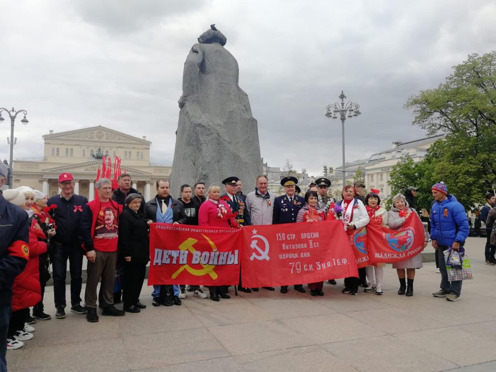 Клинские коммунисты приняли участие в праздничном мероприятии ко Дню Победы
