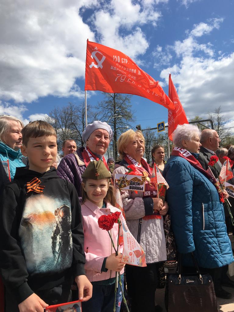С огнем в сердцах, со слезами на глазах! День Великой Победы над фашизмом!