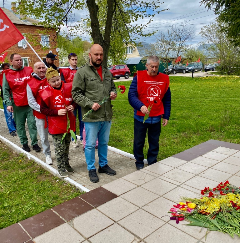 «За нашу Советскую Родину»: прошел патриотический автопробег по маршруту Коломна-Озеры