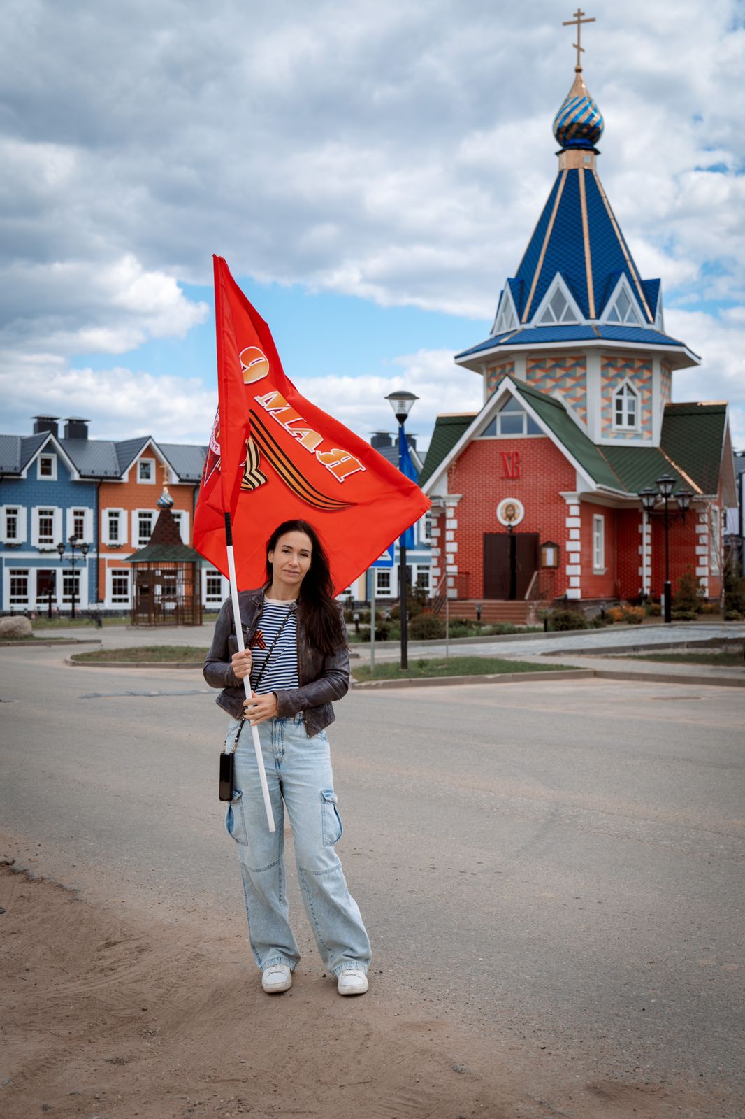 Поклонимся великим тем годам