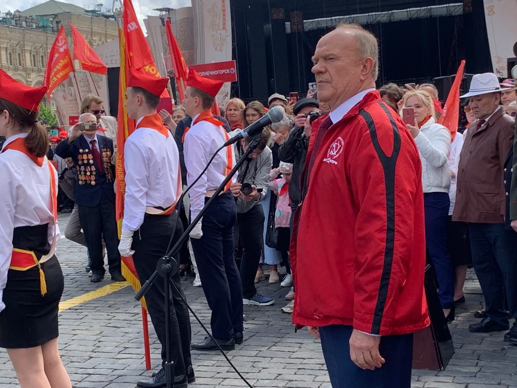 На Красной площади в Москве прошла торжественная линейка, посвященная 101-й годовщине пионерии