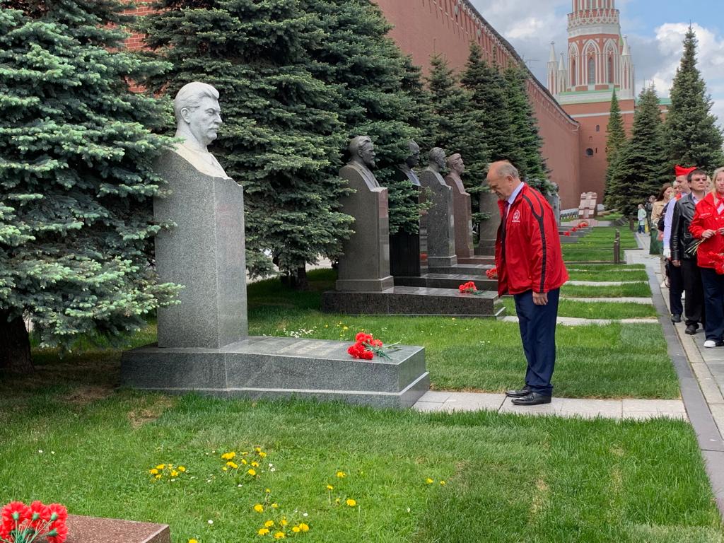 На Красной площади в Москве прошла торжественная линейка, посвященная 101-й годовщине пионерии