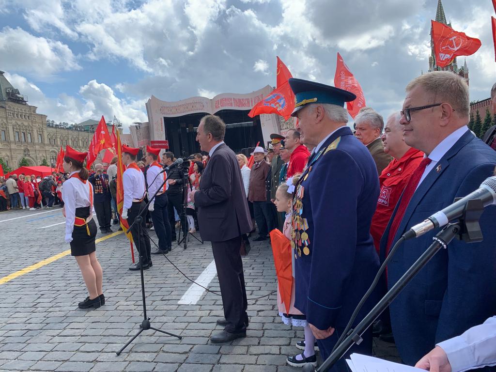 На Красной площади в Москве прошла торжественная линейка, посвященная 101-й годовщине пионерии