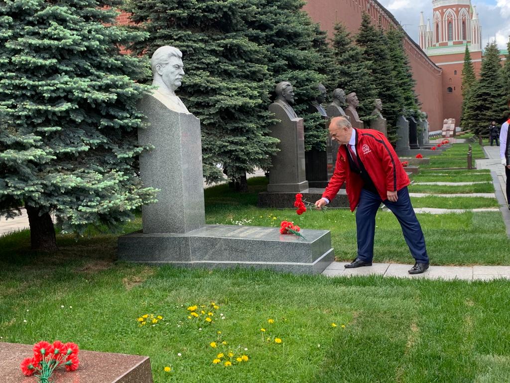 На Красной площади в Москве прошла торжественная линейка, посвященная 101-й годовщине пионерии