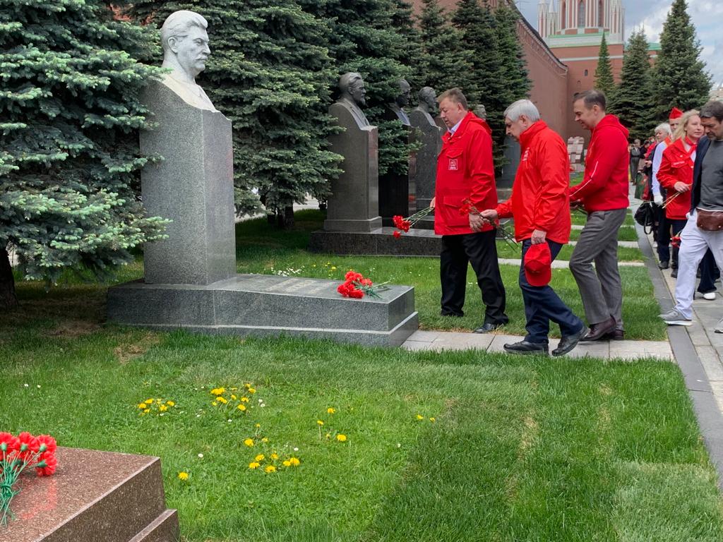 На Красной площади в Москве прошла торжественная линейка, посвященная 101-й годовщине пионерии