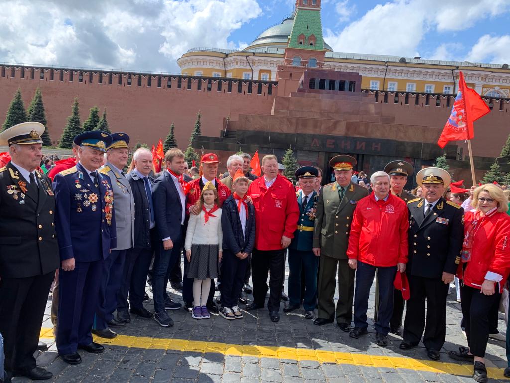 На Красной площади в Москве прошла торжественная линейка, посвященная 101-й годовщине пионерии